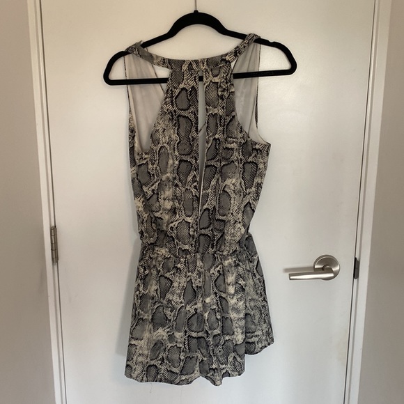 Animal print short romper - Picture 2 of 2